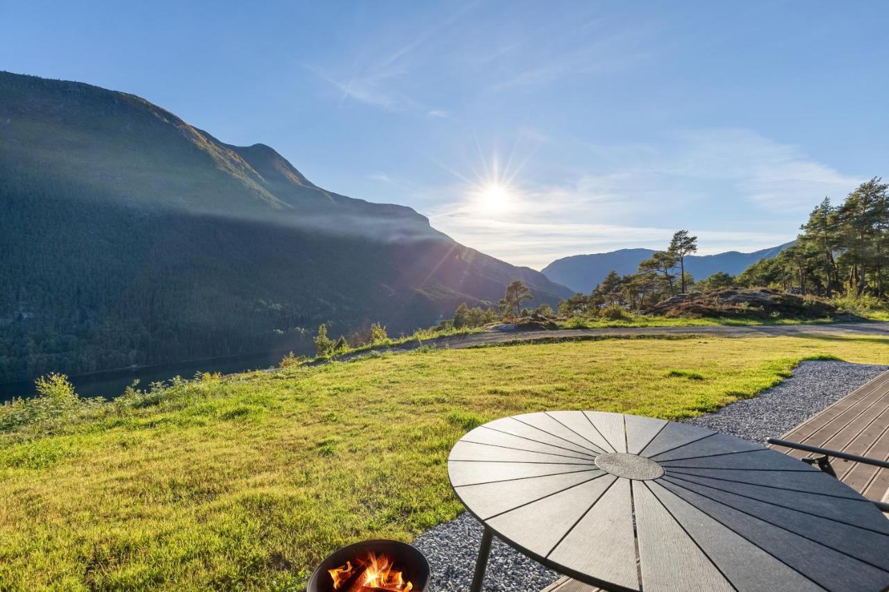 Sogndal Fjordpanorama Villa ภายนอก รูปภาพ